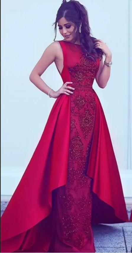 2024 Long New Style Red Scoop Sleeveless Mermaid Satin Beads Prom SWK10082