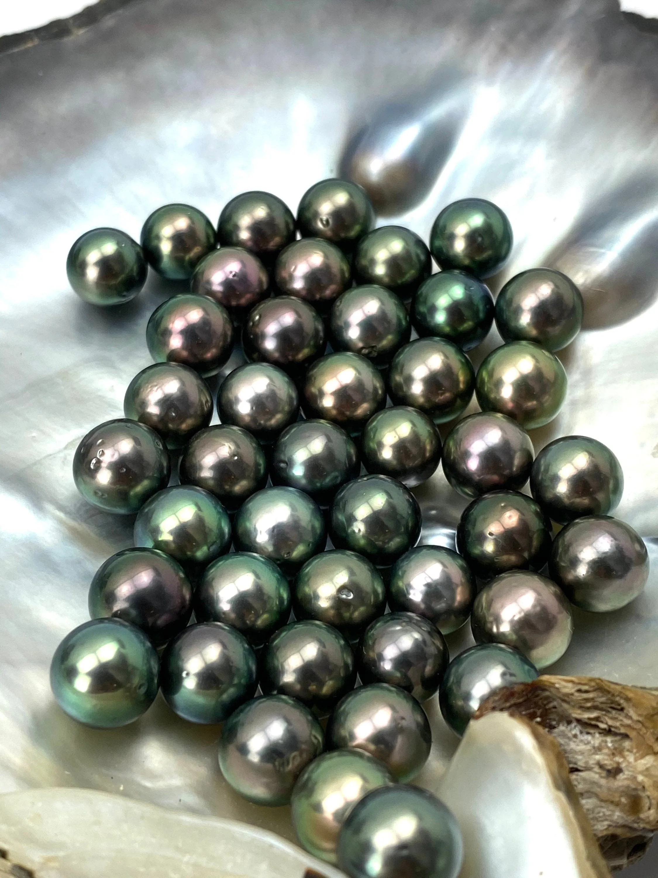 9mm Stunning A  peacock Tahitian pearls, SKU#10060