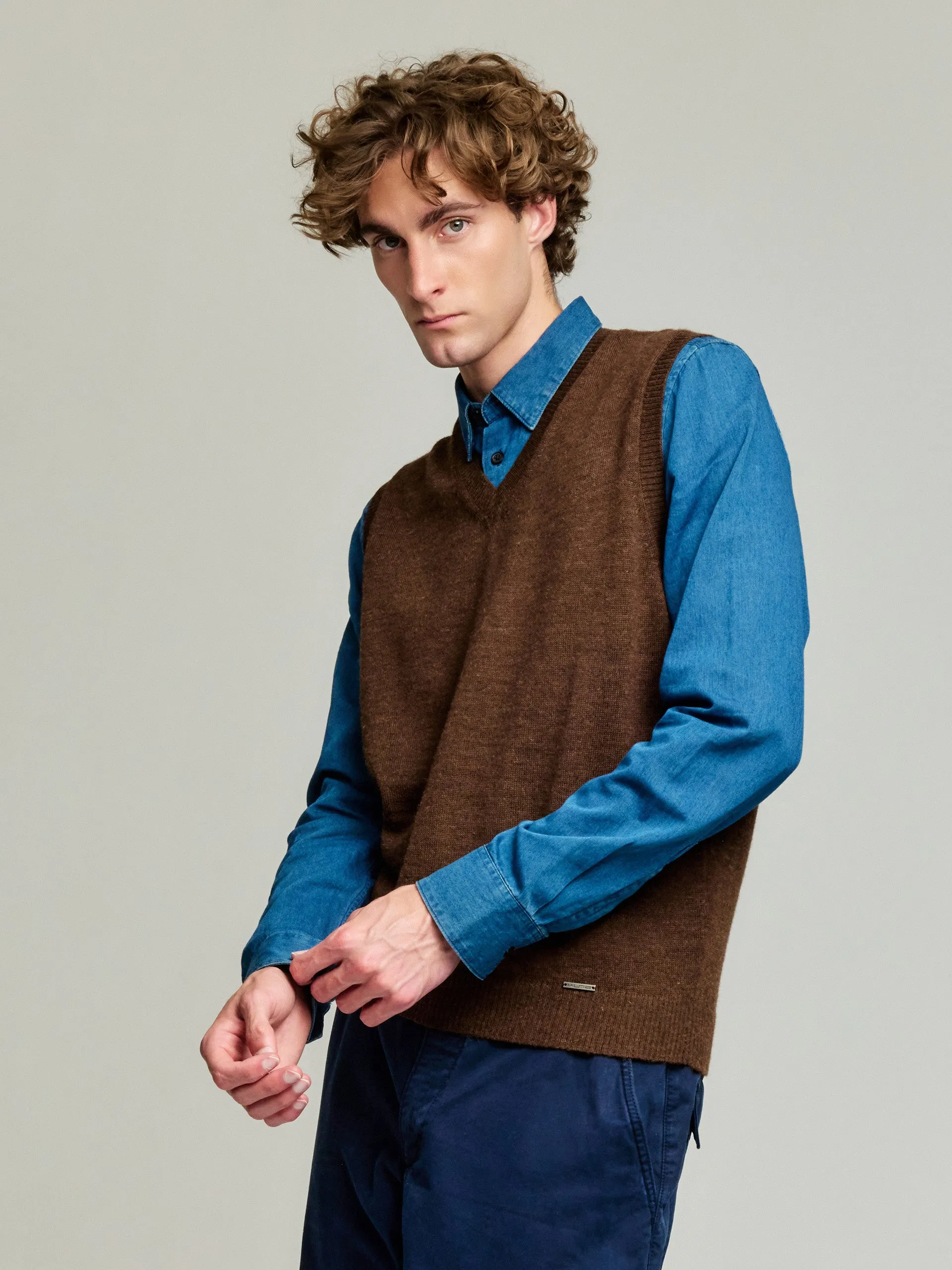 Abel Vest Baby Alpaca Color Brown