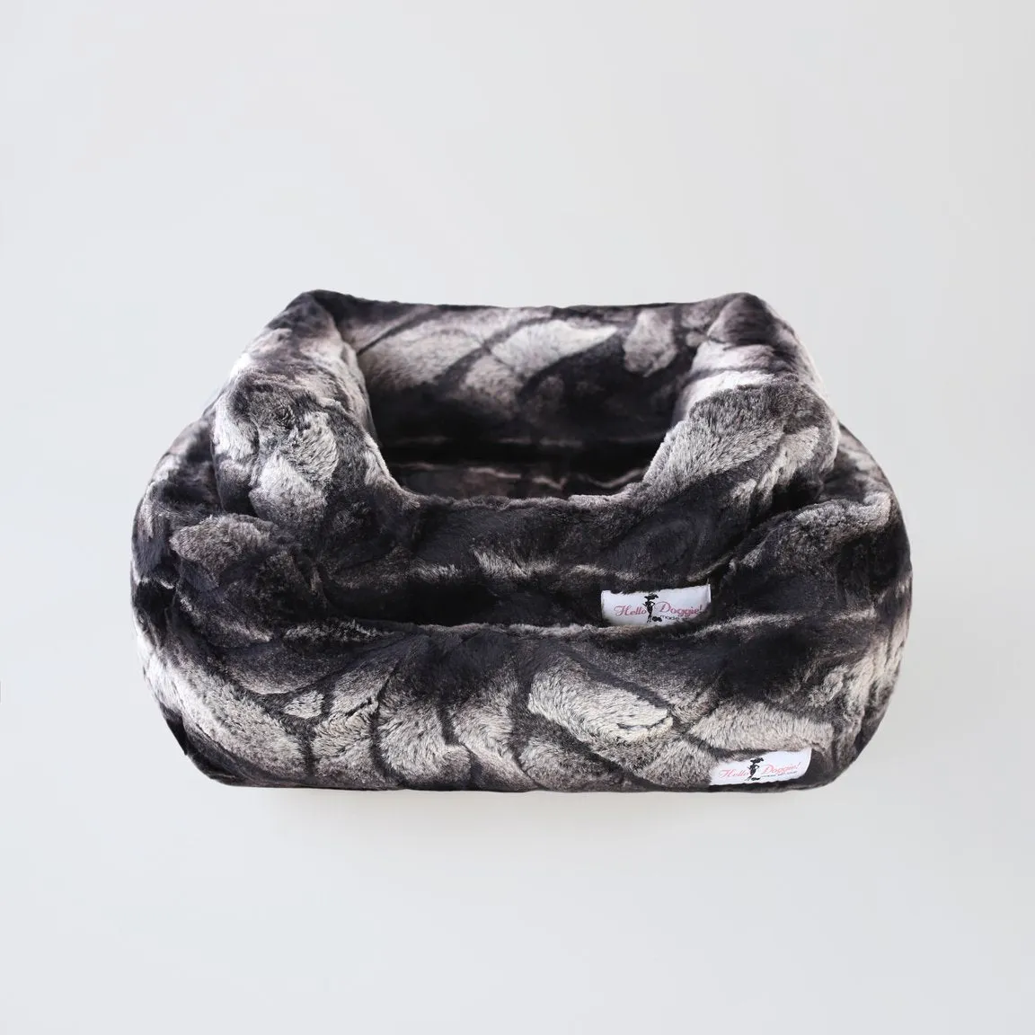 Deluxe Dog Beds - Chinchilla