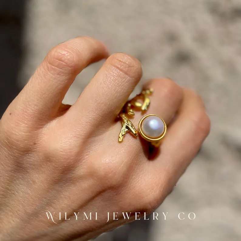 Embraced White Pearl Ring | 10x10mm | 24k Gold Filled