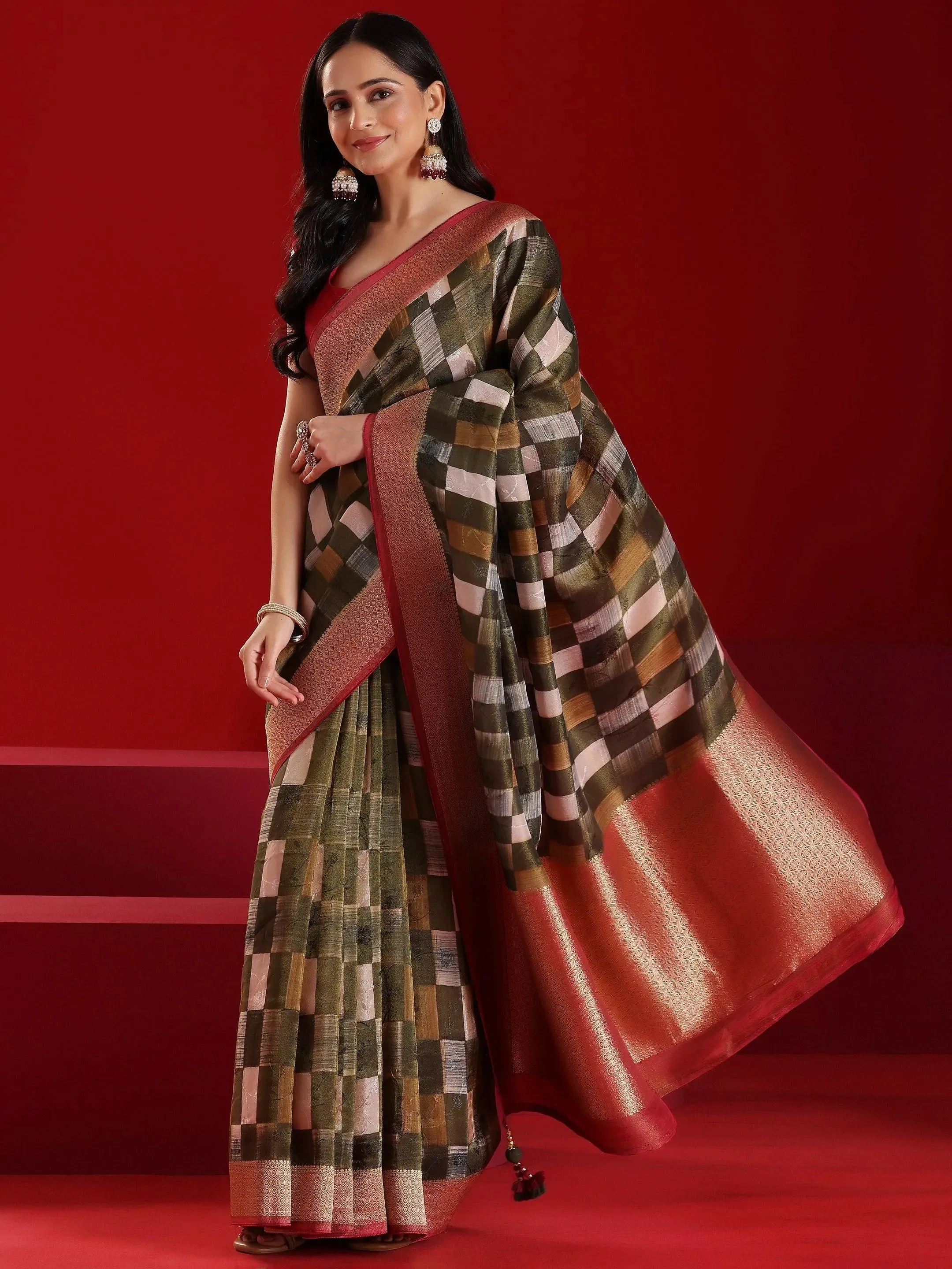 Libas Art Green Printed Satin Saree With Unstitched  Blouse Piece
