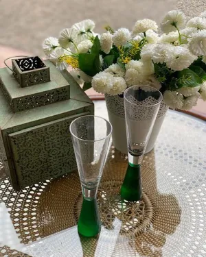 LORGENETTE STUNNING CHAMPAGNE EMRELED GLASS SET