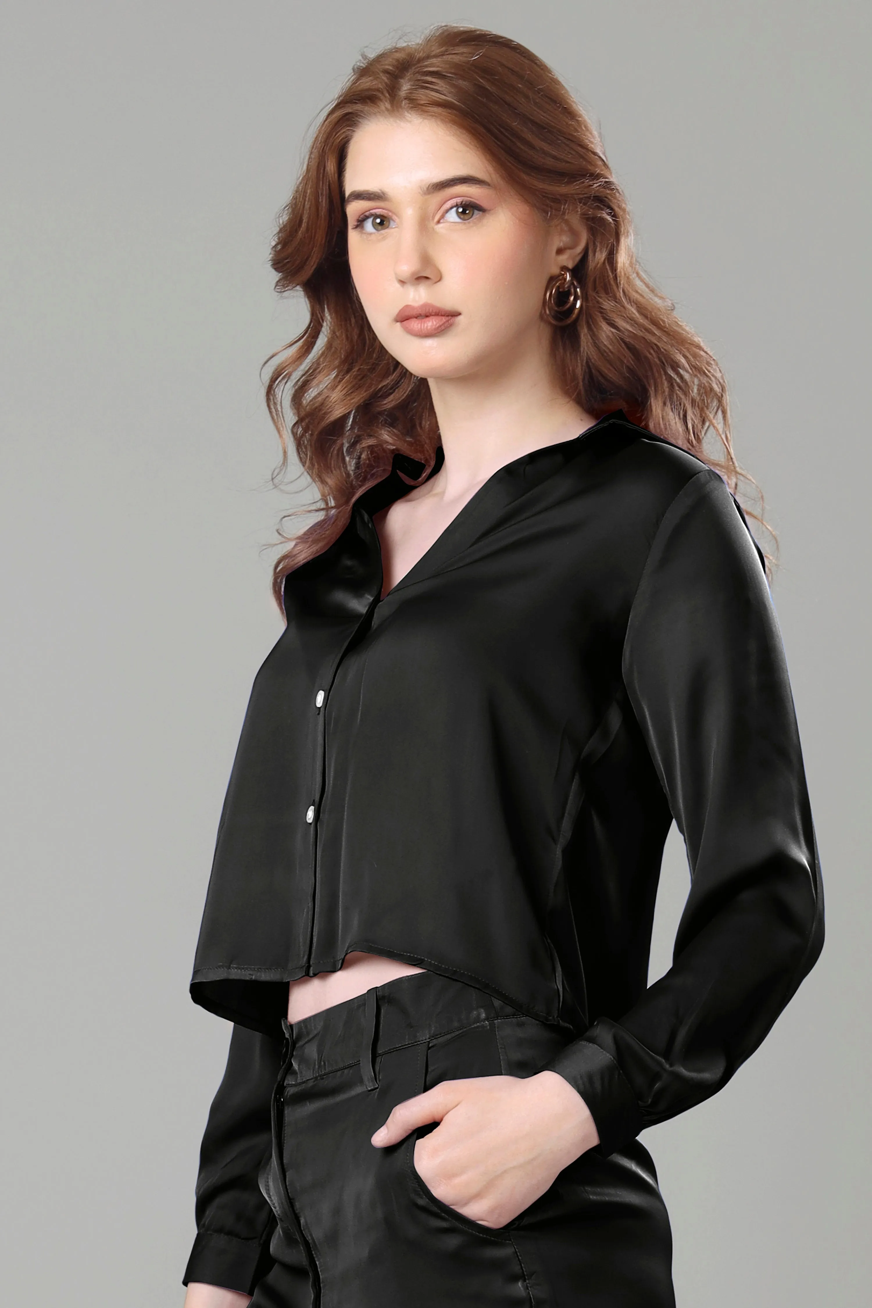 Luxurious Black Cropped Shirt For Women