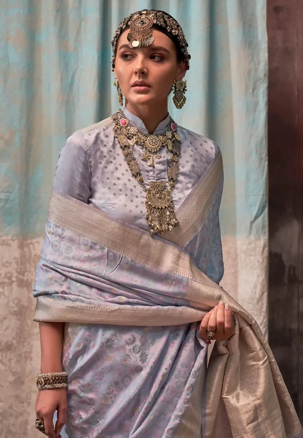 Luxurious Lavender Pure Satin Silk Handloom Weaved Saree
