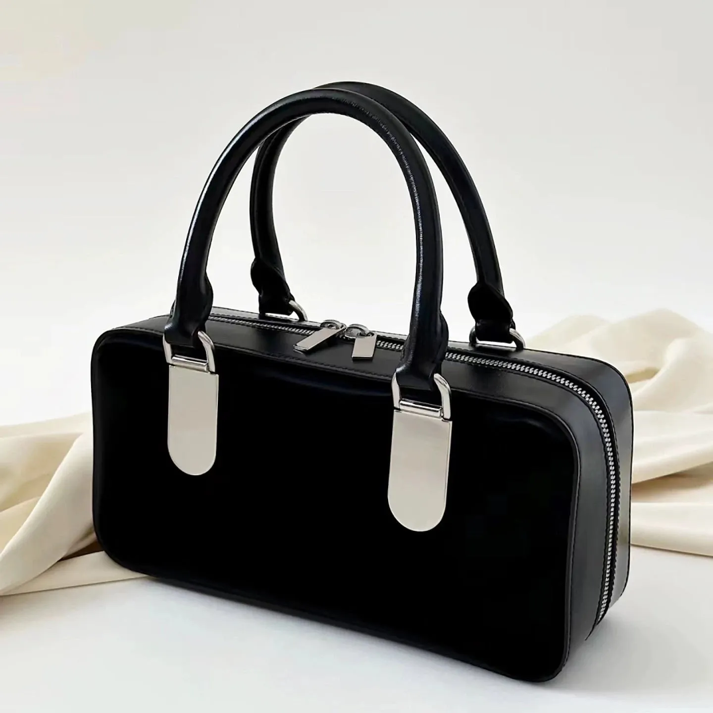 Niche Light Luxury Boston Bag
