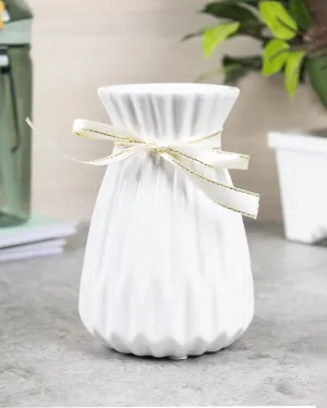 Nordic Vase, White, Ceramic