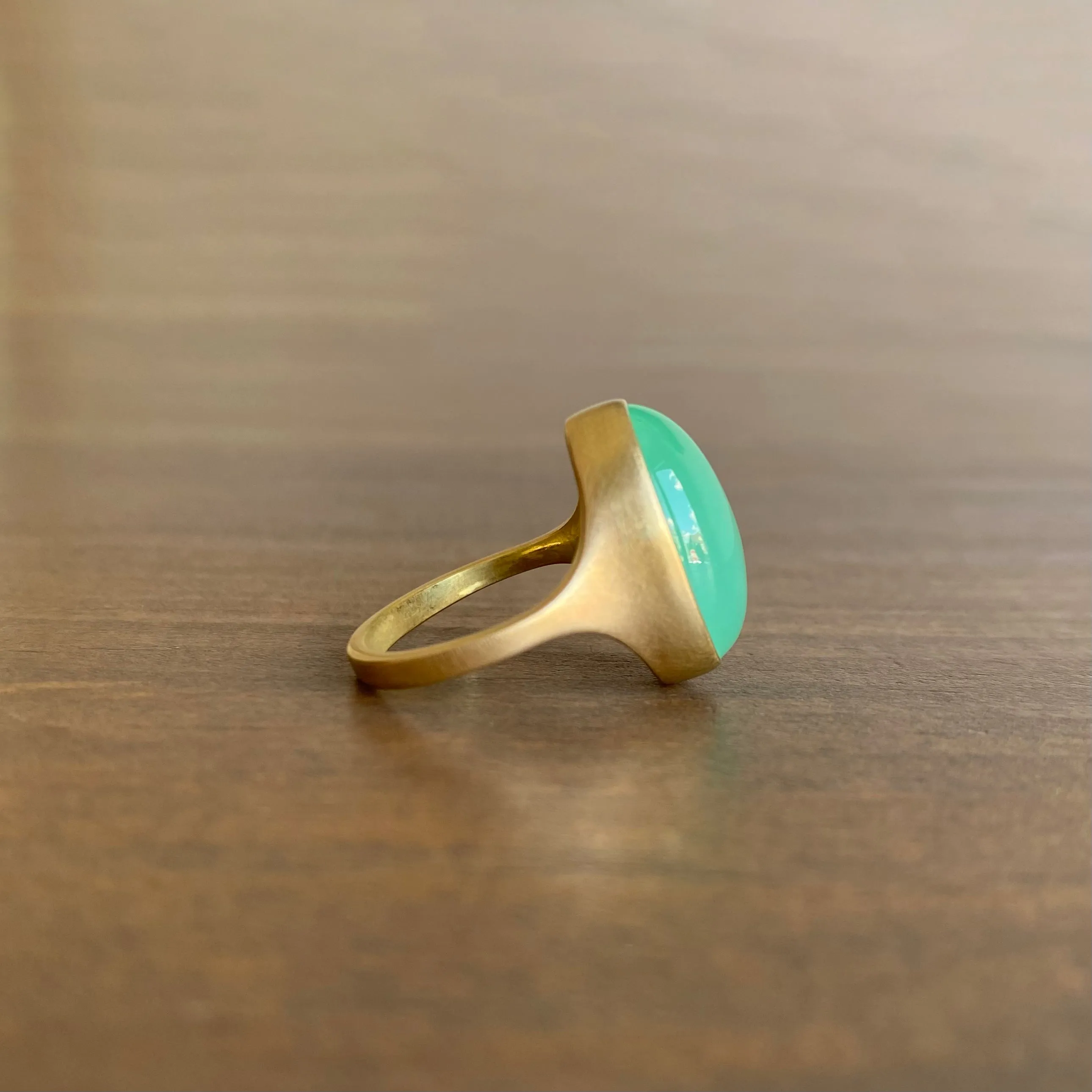Oval Chrysoprase Cabochon Ring