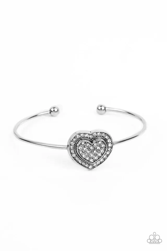 Paparazzi Bracelet ~ Stunning Soulmates - White