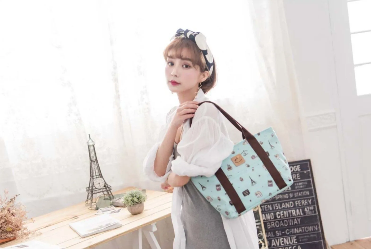 Pink Cat Yoga Dumpling Tote