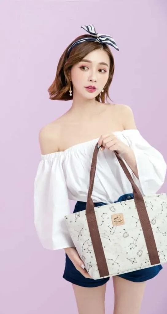 Pink Cat Yoga Dumpling Tote