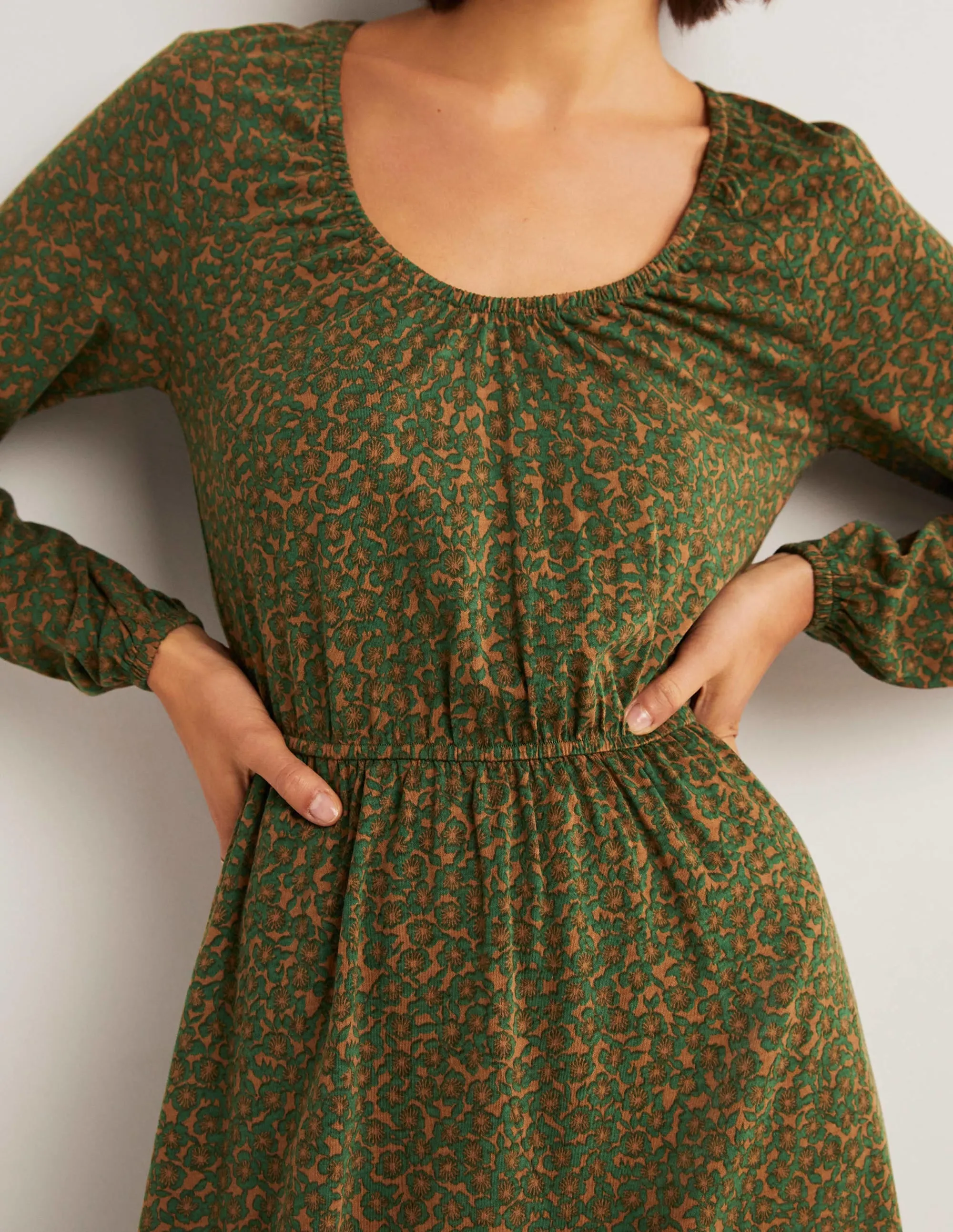 Scoop Neck Jersey Midi Dress-Hunter Green, Bloom Cluster