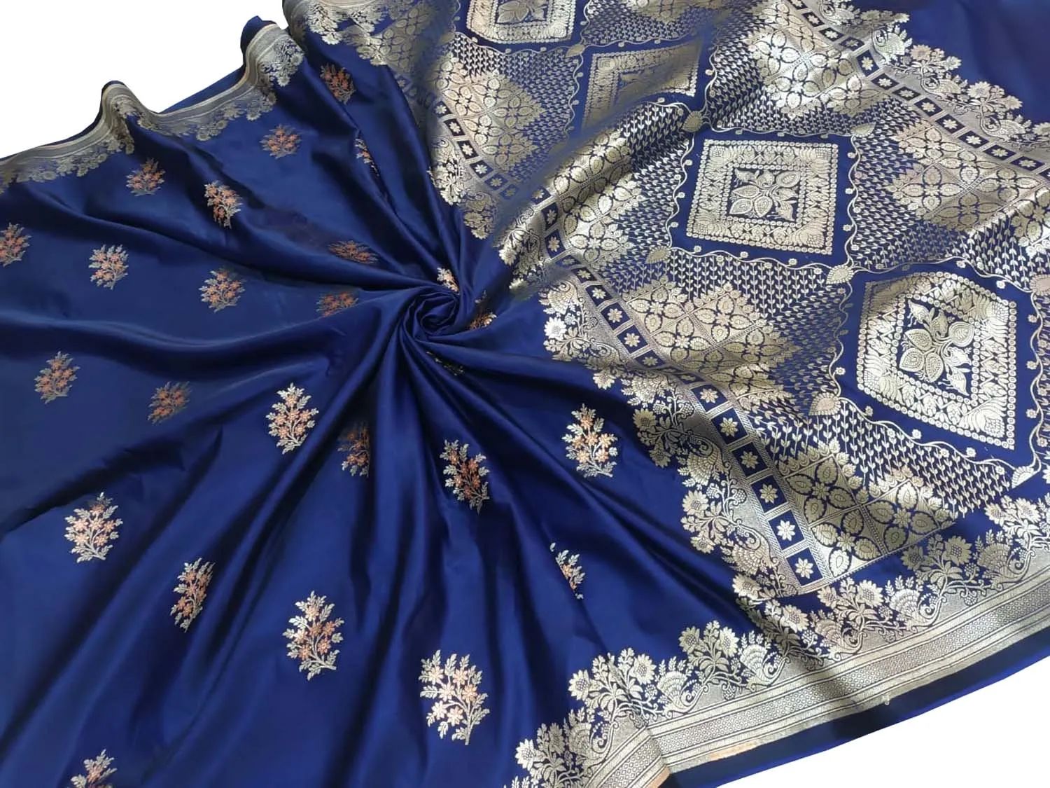 Stunning Blue Banarasi Silk Saree for Special Events