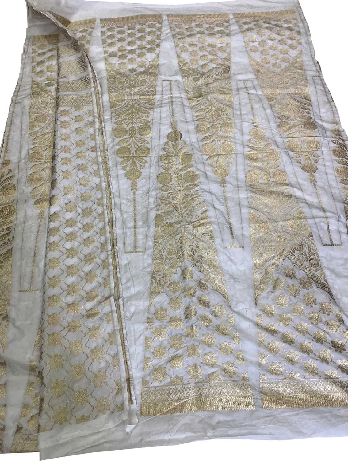 Stunning Dyeable Banarasi Silk Lehenga Set