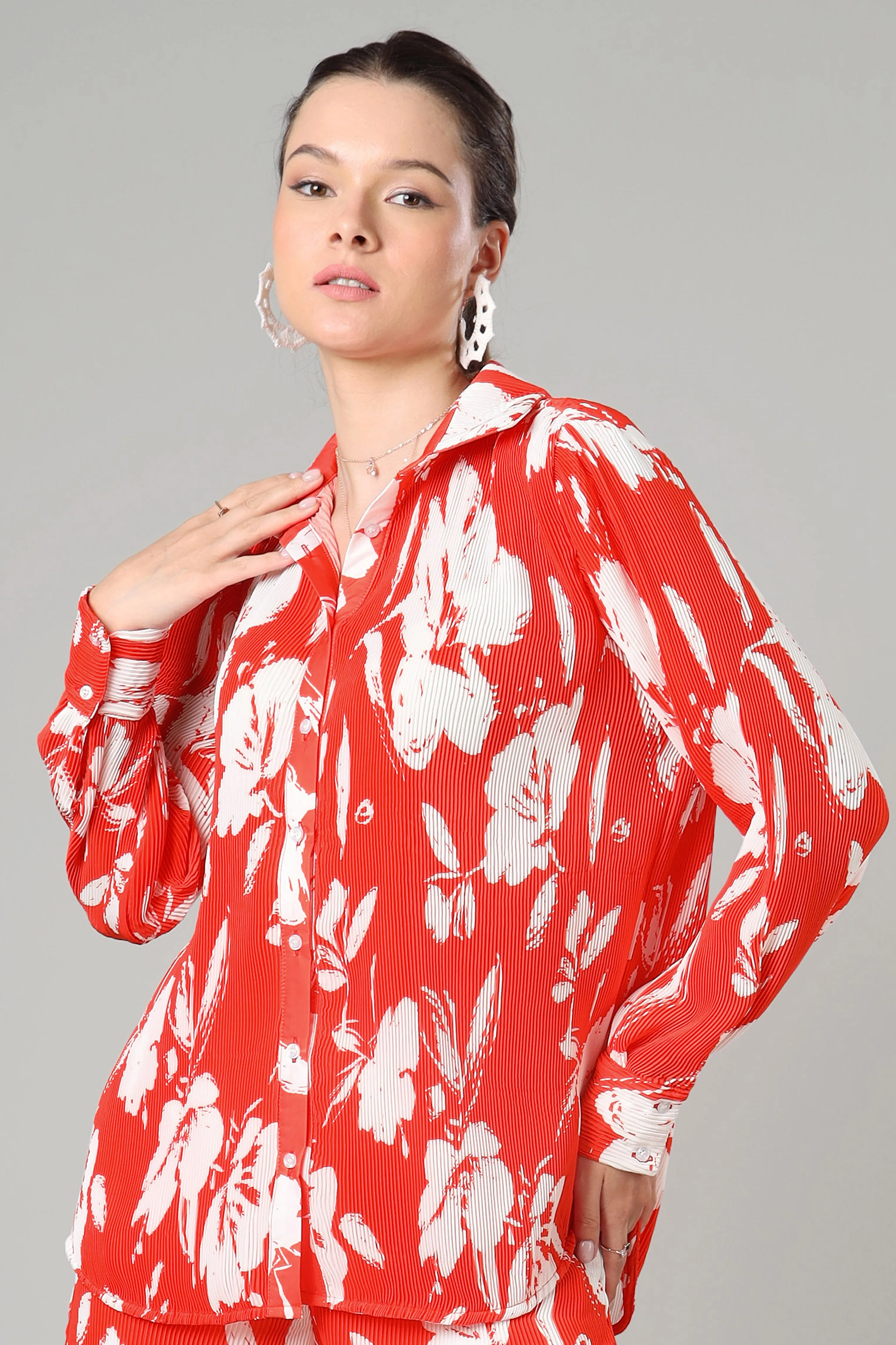 Stunning Floral Pleated Shirt For Women