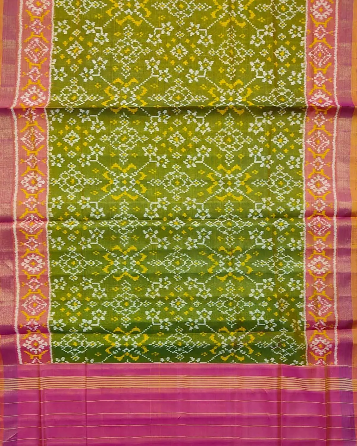 Stunning Green Patola Silk Dupatta Handloom