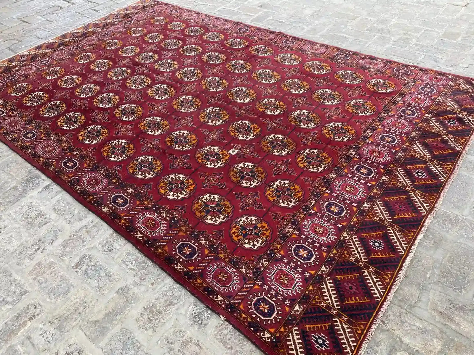 Stunning Hand Knotted Turkoman Tekke Rug - 6.9' x 10.9'