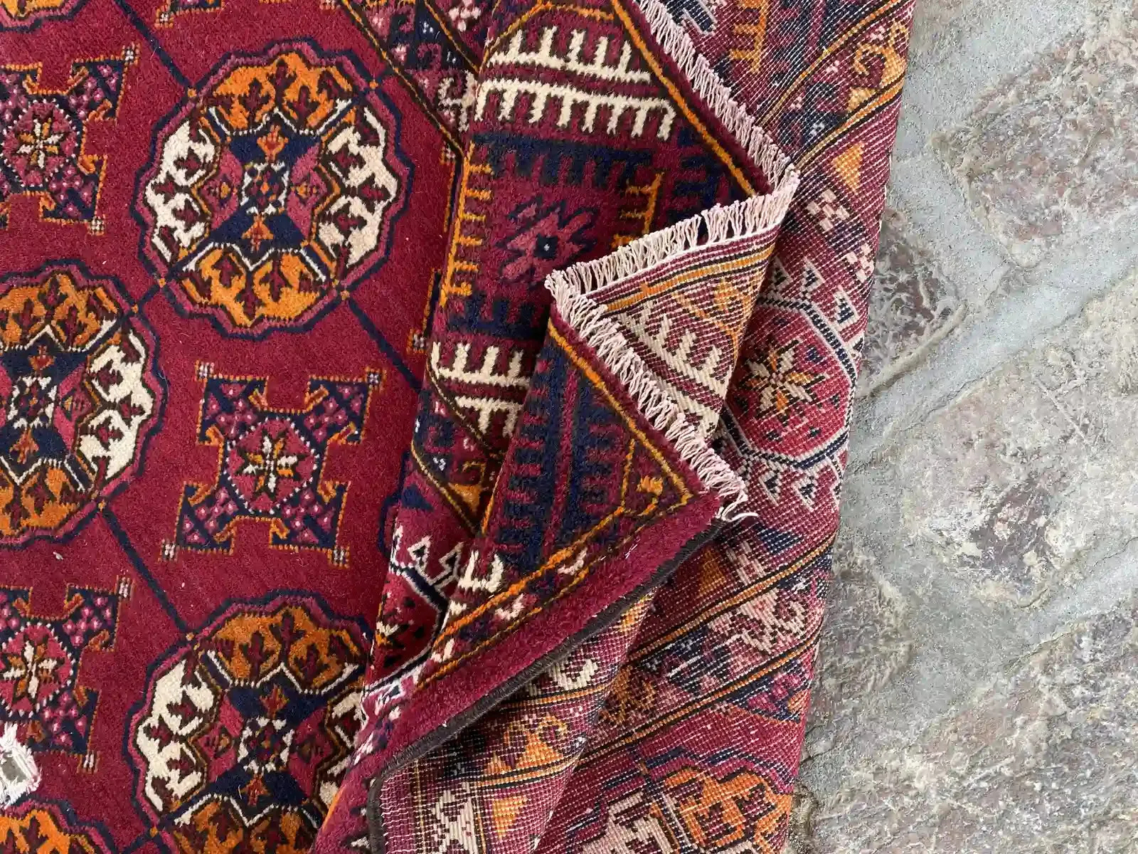 Stunning Hand Knotted Turkoman Tekke Rug - 6.9' x 10.9'