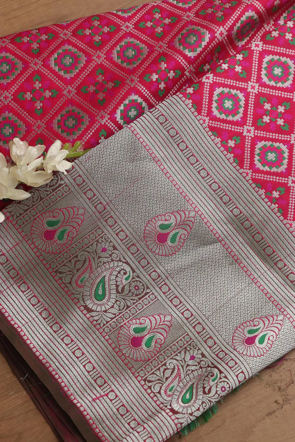 Stunning Pink Banarasi Silk Big Border Fabric ( 1 Mtr )