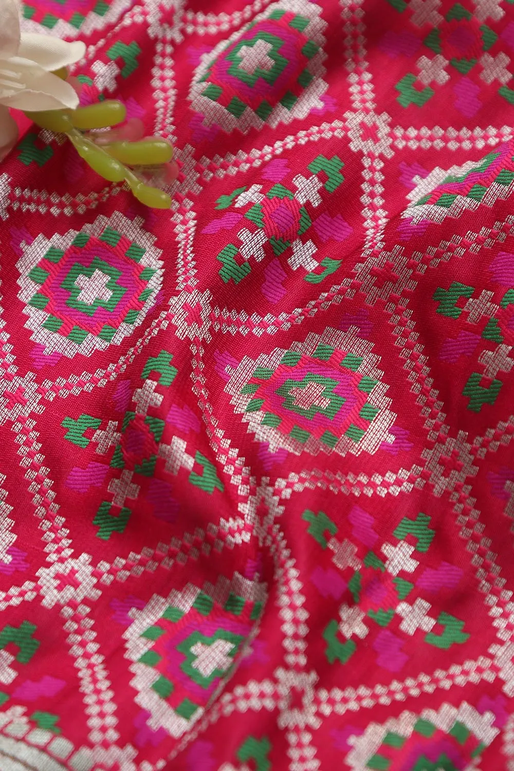 Stunning Pink Banarasi Silk Big Border Fabric ( 1 Mtr )