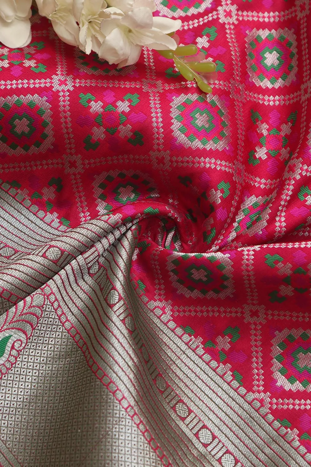 Stunning Pink Banarasi Silk Big Border Fabric ( 1 Mtr )