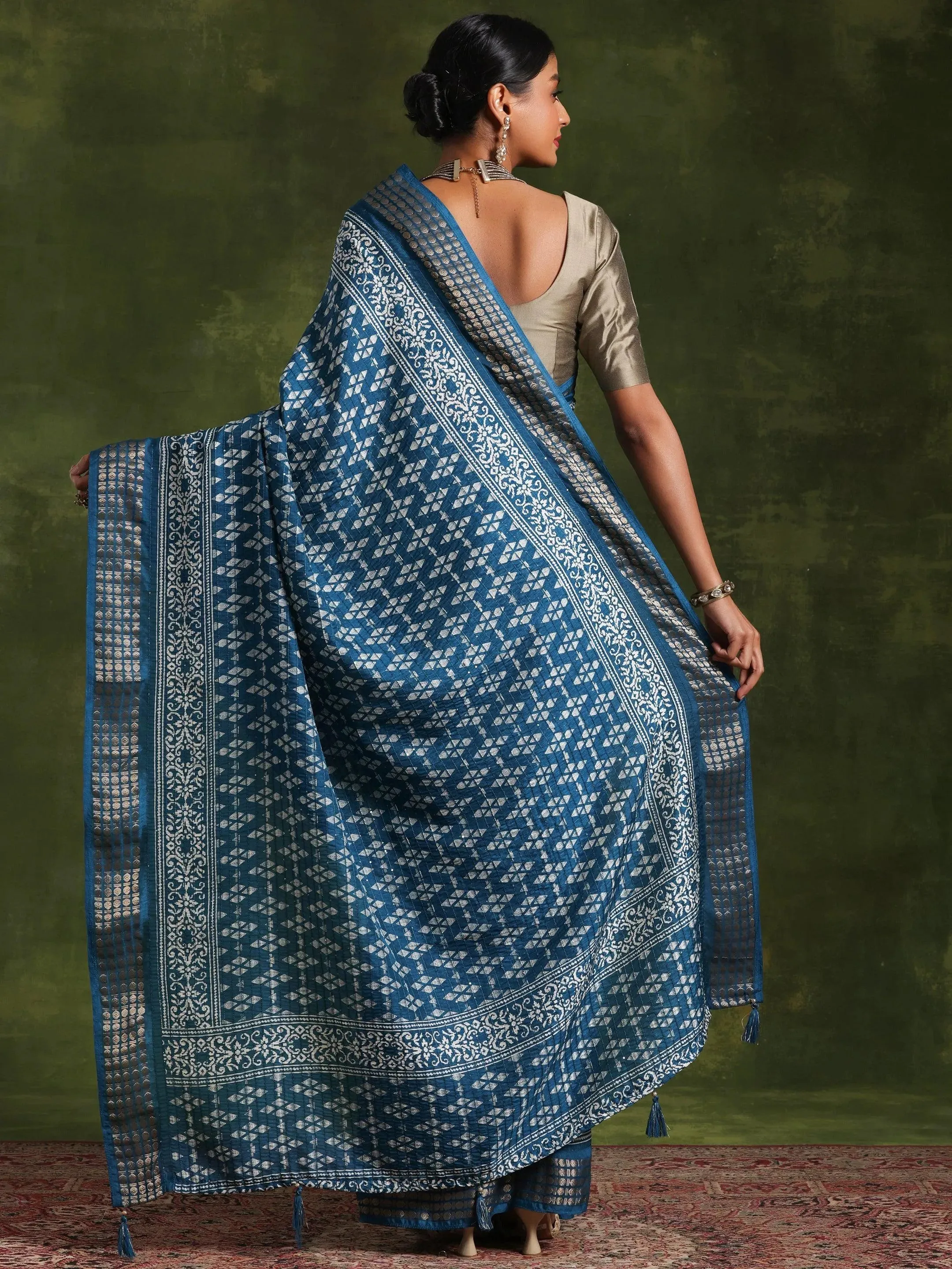 Teal Printed Silk Blend Saree With Unstitched Blouse Piece