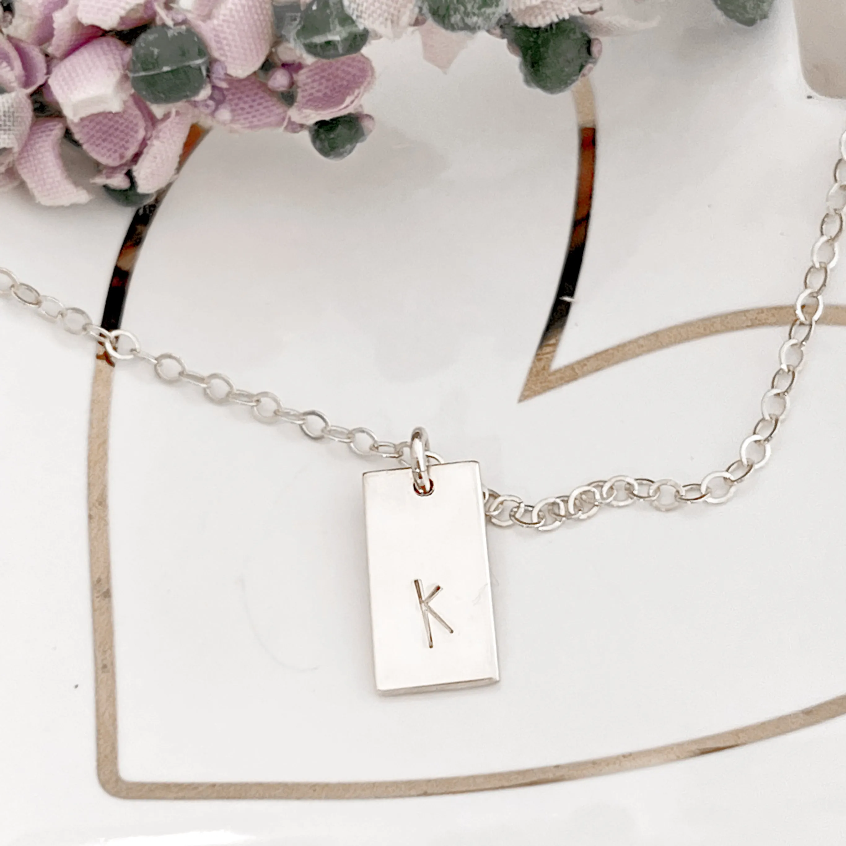TINY VERTICAL BAR NECKLACE