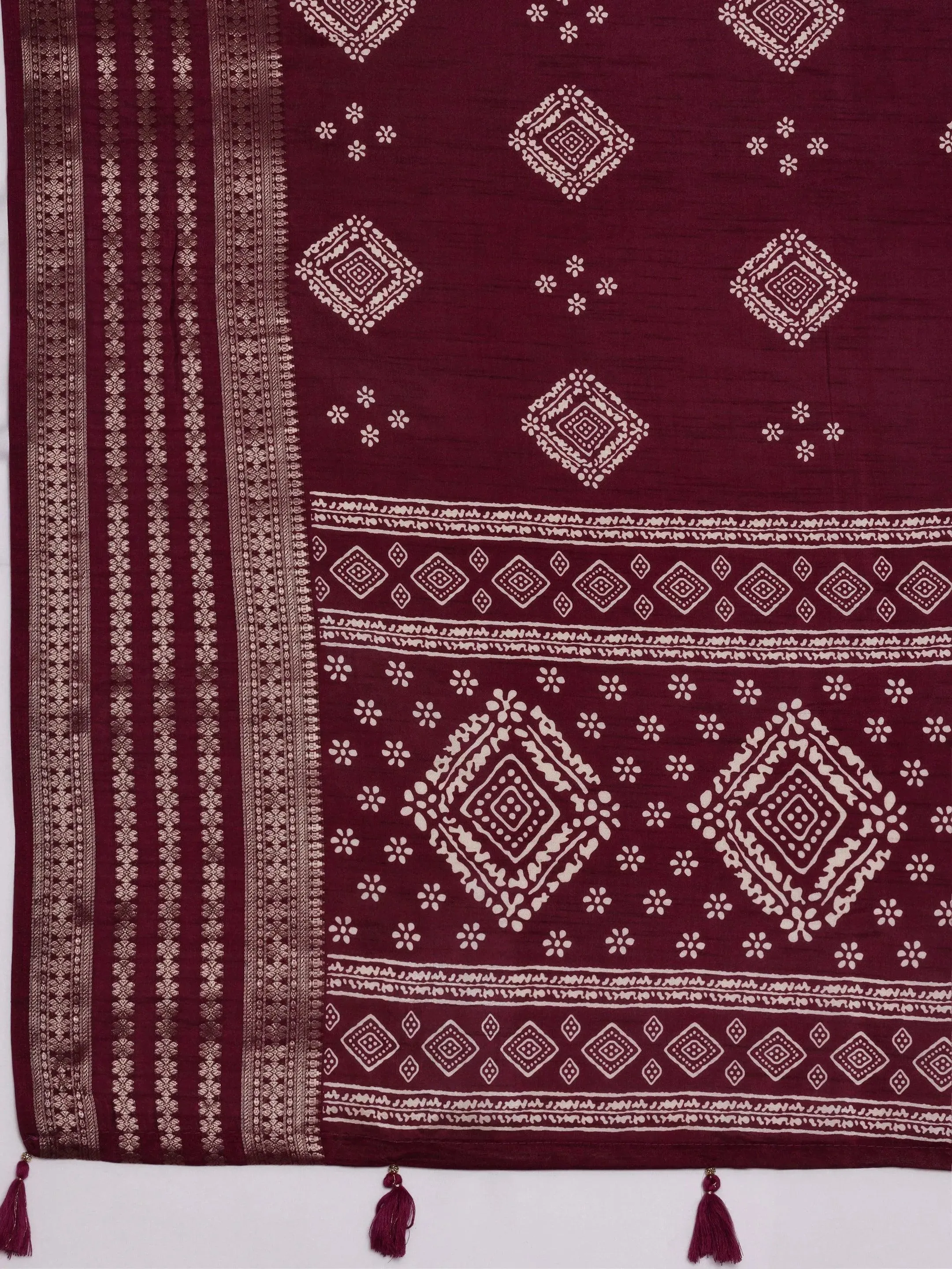 Wine Printed Silk Blend Saree With Unstitched Blouse Piece