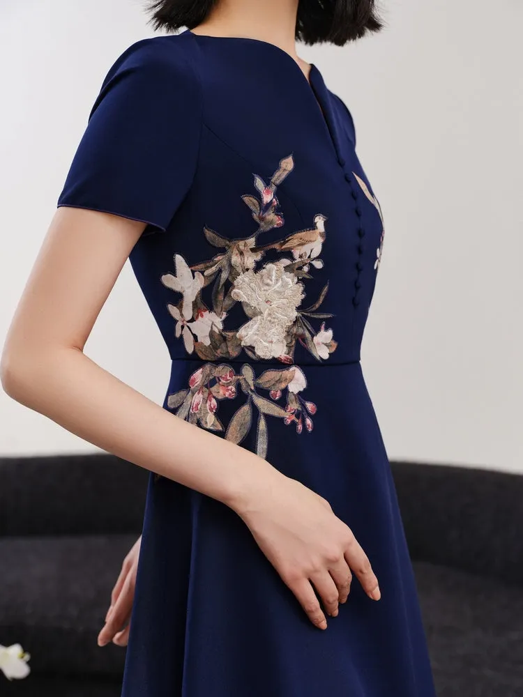 Yaying traditional-style mid-length dress